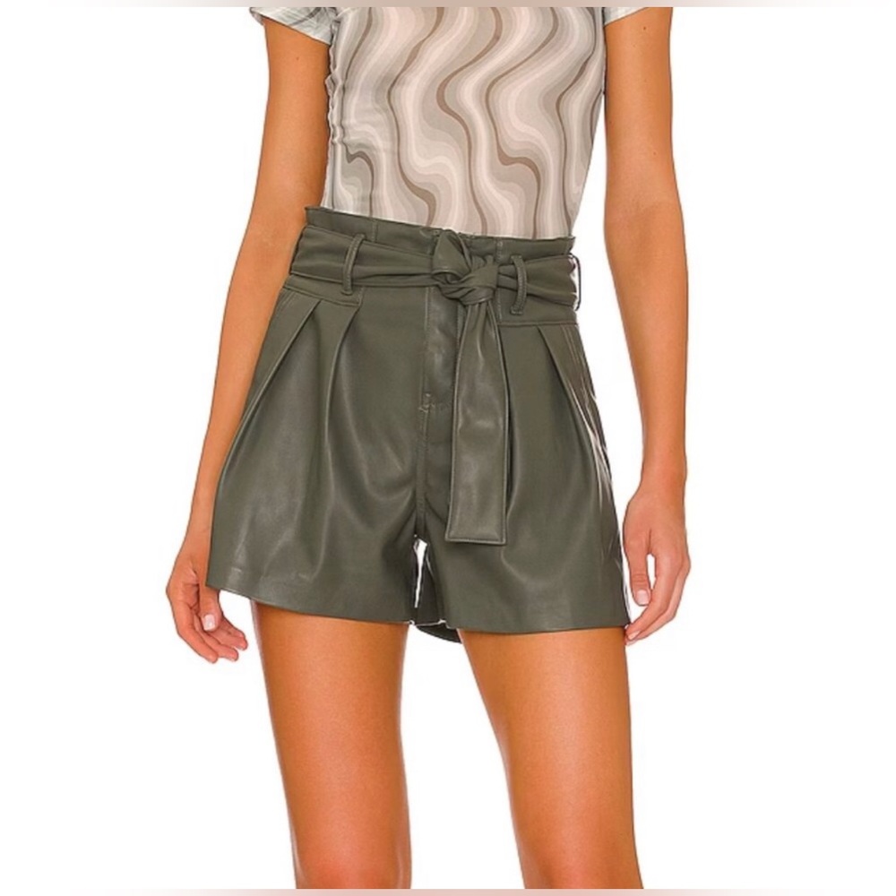 NWT Blank NYC High-Waisted Belted Vegan Leather Shorts in Green - Size 27